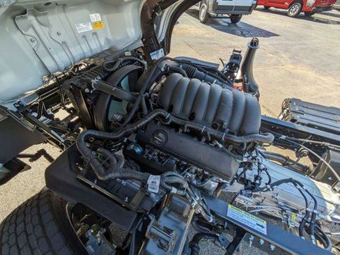 New 2025 Chevrolet Low Cab Forward image 19