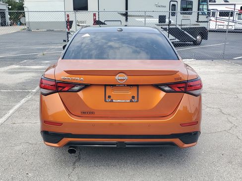 Certified 2024 Nissan Sentra SR FWD image 5