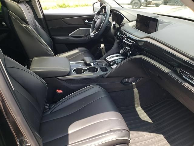 Used 2024 Acura MDX w/ Advance Package AWD/4WD image 19