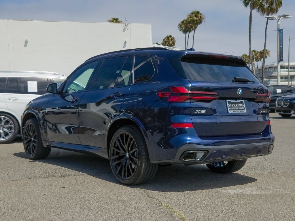 New 2026 BMW X5 xDrive40i w/ M Sport Package AWD/4WD image 17