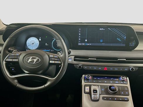 Used 2025 Hyundai Palisade SEL FWD image 21
