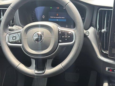 New 2026 Volvo XC60 T8 Ultra w/ Protection Package Premier AWD/4WD image 6
