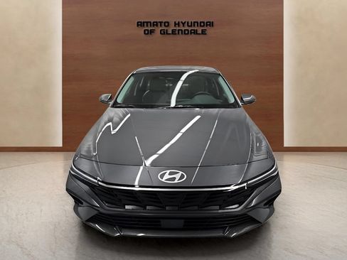 New 2026 Hyundai Elantra Limited FWD image 9
