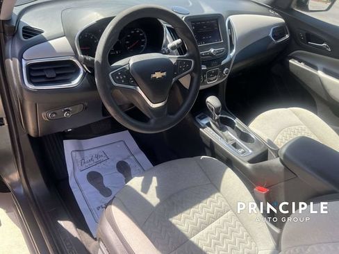 Used 2022 Chevrolet Equinox LS AWD/4WD image 15