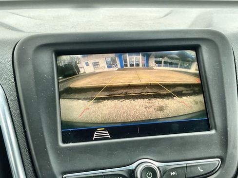 Used 2021 Chevrolet Equinox LS w/ LPO, Blackout Package image 24