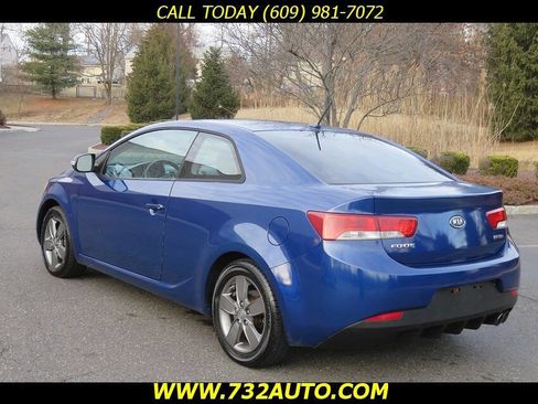 Used 2010 Kia Forte Koup EX image 10