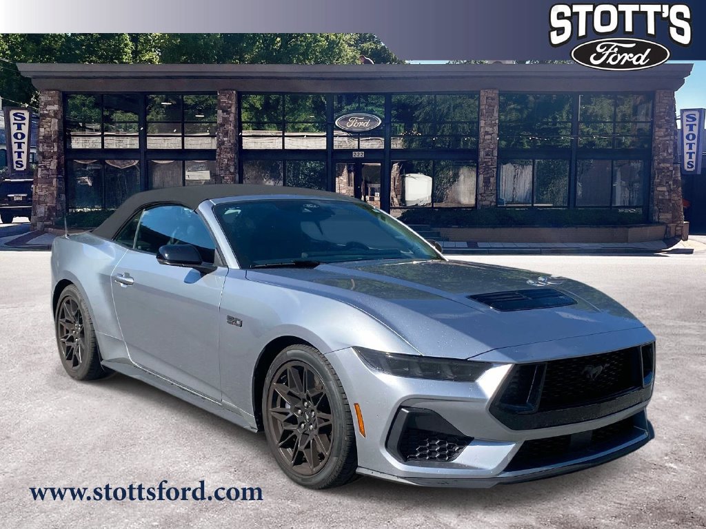 Used 2026 Ford Mustang GT Premium w/ GT Performance Package RWD image 1