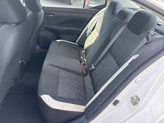 Used 2021 Nissan Versa SV FWD image 10