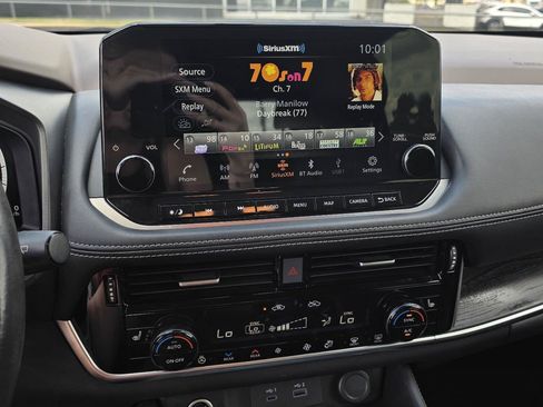 Used 2023 Nissan Rogue Platinum w/ Platinum Premium Package FWD image 15