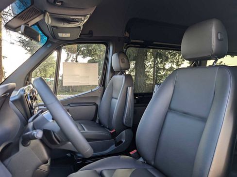 New 2025 Mercedes-Benz Sprinter 2500 image 24