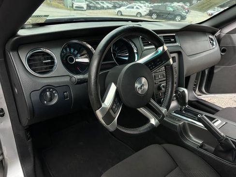 Used 2013 Ford Mustang Coupe image 13