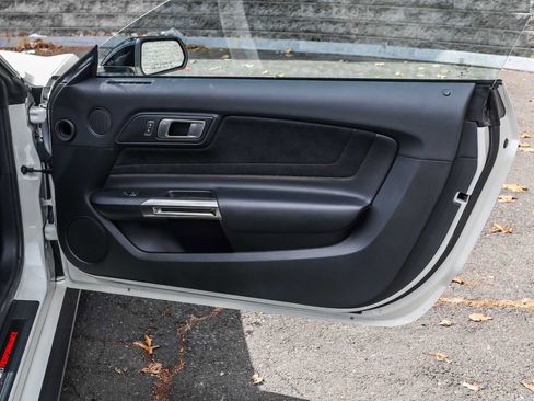 Used 2020 Ford Mustang Shelby GT350R w/ GT350R Equipment Group 920A image 14