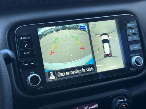 Used 2024 Nissan Kicks SR image 22