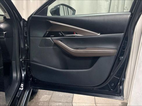 Used 2024 MAZDA CX-30 AWD 2.5 S w/ Premium Package image 12