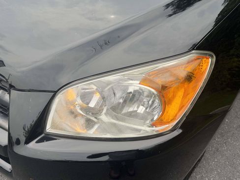Used 2011 Toyota RAV4 4WD w/ Base L4 Extra Value Pkg image 7