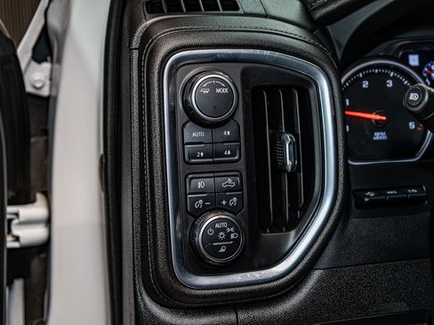 Used 2022 Chevrolet Silverado 3500 LTZ w/ LTZ Plus Package AWD/4WD image 18