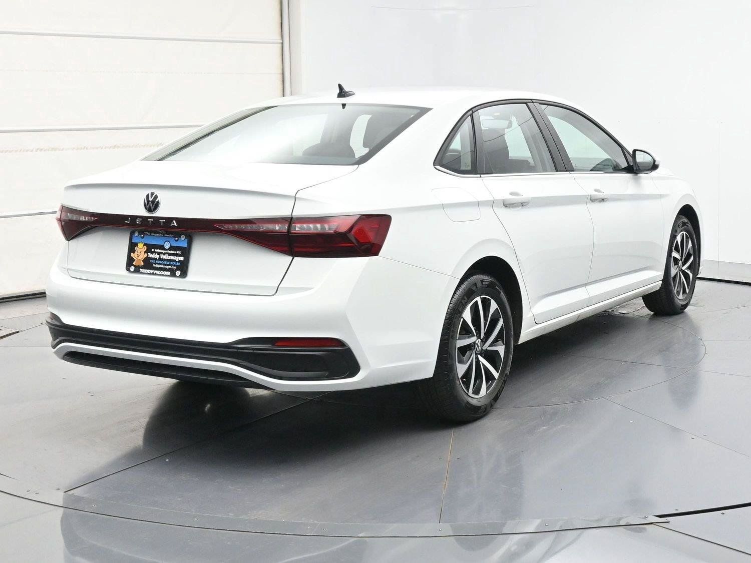 Used 2025 Volkswagen Jetta S FWD image 22