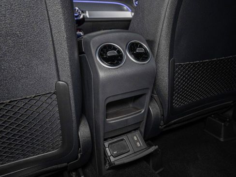 Certified 2025 Mercedes-Benz GLB 250 image 23