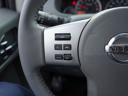 Used 2019 Nissan Frontier SL AWD/4WD image 20