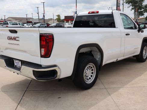 Used 2024 GMC Sierra 1500 Pro w/ Convenience Package RWD image 6