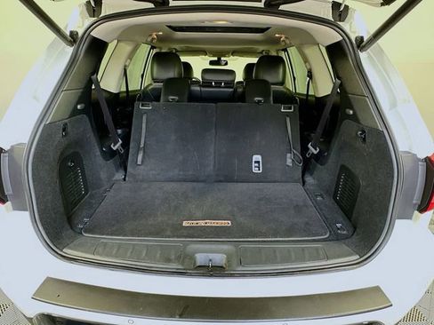 Used 2020 Nissan Pathfinder SL image 28