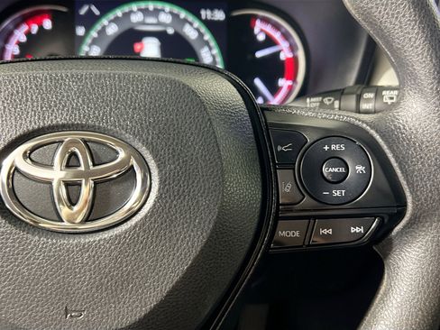 Used 2024 Toyota RAV4 XLE image 19