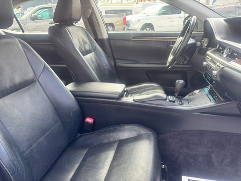 Used 2015 Lexus ES 350 w/ Luxury Package FWD image 35