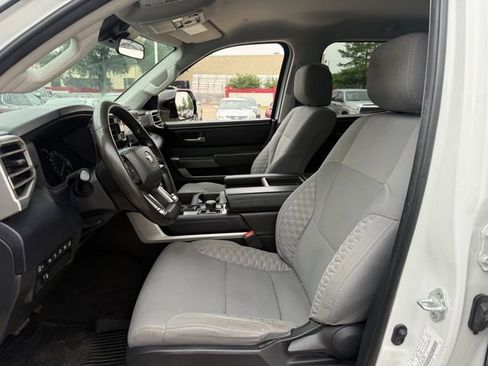 Used 2023 Toyota Tundra SR5 w/ SR5 Convenience Package AWD/4WD image 27