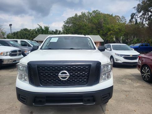Used 2019 Nissan Titan S RWD image 6