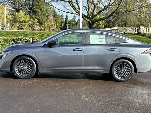 New 2026 Nissan Sentra SV image 5