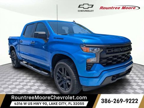 Used 2025 Chevrolet Silverado 1500 Custom w/ Turbomax Blackout Package AWD/4WD image 1