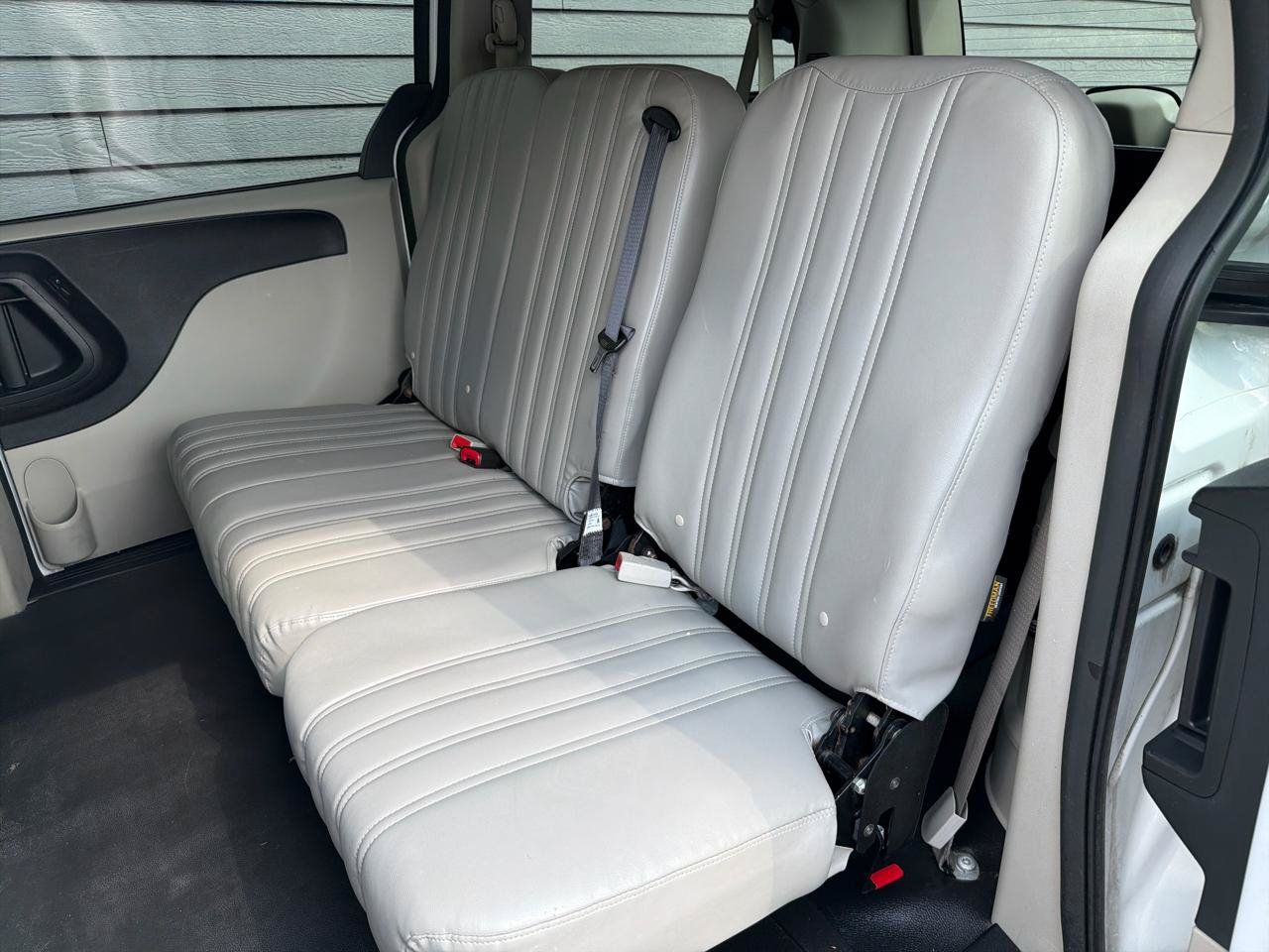 Used 2017 Dodge Grand Caravan SE w/ Power Window Group FWD image 23