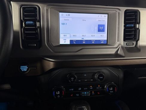 Used 2023 Ford Bronco Outer Banks AWD/4WD image 17