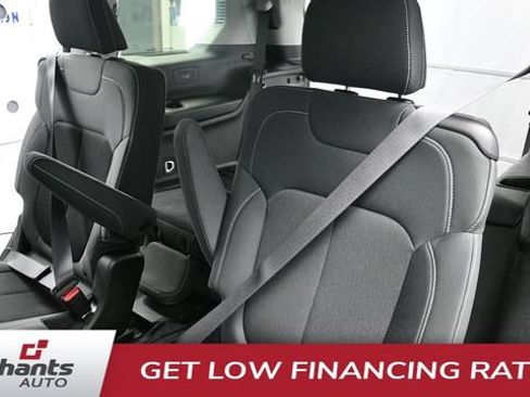 Used 2022 Jeep Grand Cherokee L Laredo w/ Luxury Tech Group I AWD/4WD image 28