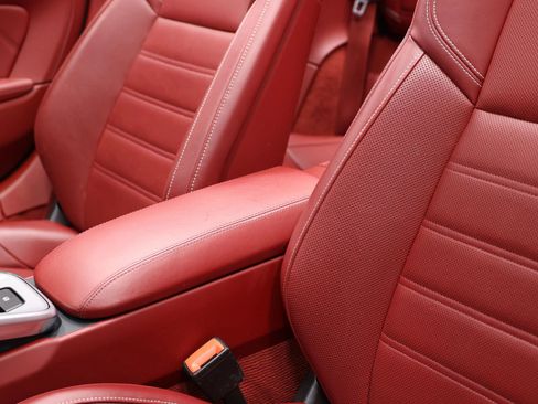 Used 2022 Porsche 911 Carrera image 21