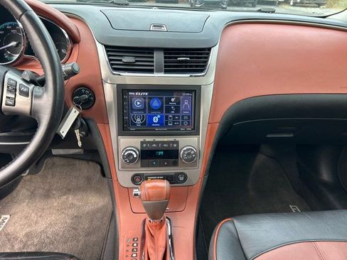 Used 2010 Chevrolet Malibu LTZ image 30