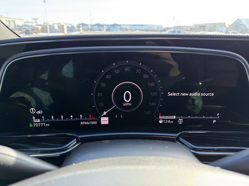 Certified 2021 Cadillac Escalade ESV Sport w/ Driver Assist Tech Package image 35