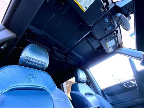 Used 2024 Ford Bronco Outer Banks image 13