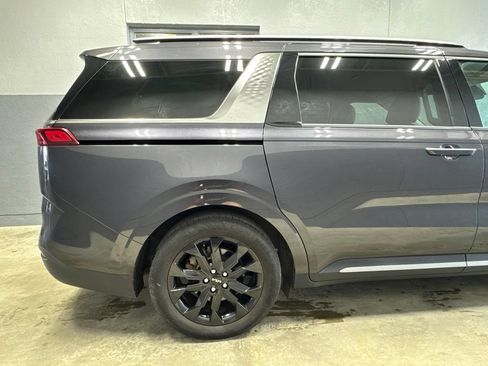 Used 2024 Kia Carnival SX FWD image 9