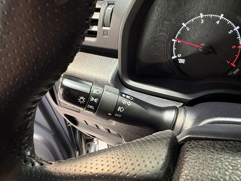 Used 2022 Toyota 4Runner SR5 AWD/4WD image 35