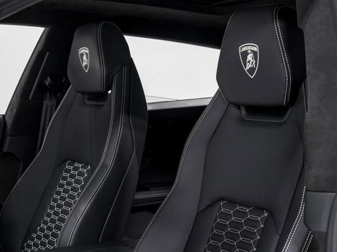 Used 2024 Lamborghini Urus S image 19