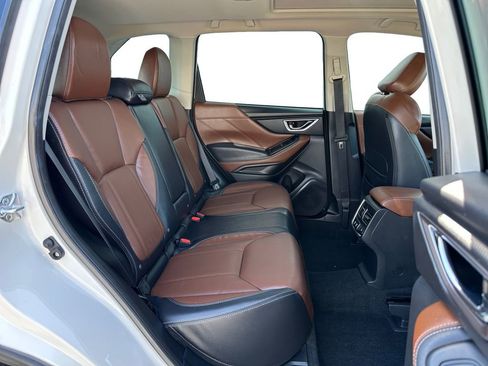 Used 2023 Subaru Forester Touring w/ Popular Package #3 image 18