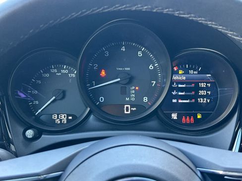 Certified 2025 Porsche Macan AWD/4WD image 28