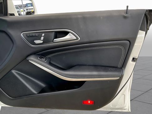 Used 2019 Mercedes-Benz CLA 250 image 22