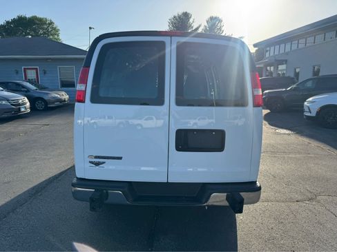 Used 2023 Chevrolet Express 2500 w/ Driver Convenience Package image 4