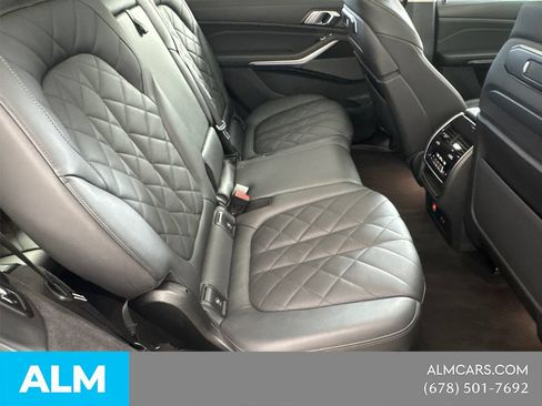 Used 2024 BMW X7 xDrive40i AWD/4WD image 18