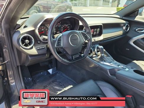 Used 2017 Chevrolet Camaro LT RWD image 8