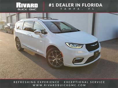 Used 2021 Chrysler Pacifica Limited w/ Premium & Safety Sphere Group
