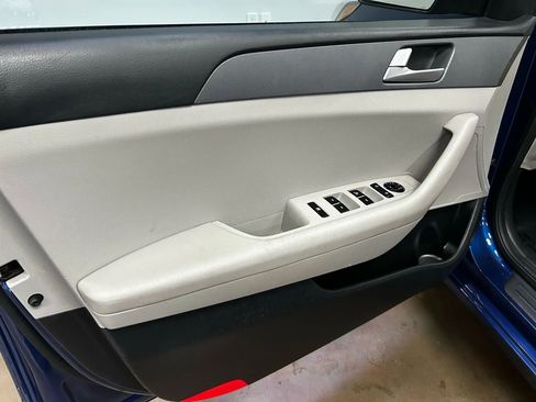 Used 2017 Hyundai Sonata SE image 13