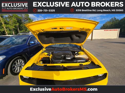 Used 2018 Dodge Challenger SXT w/ Blacktop Package image 34